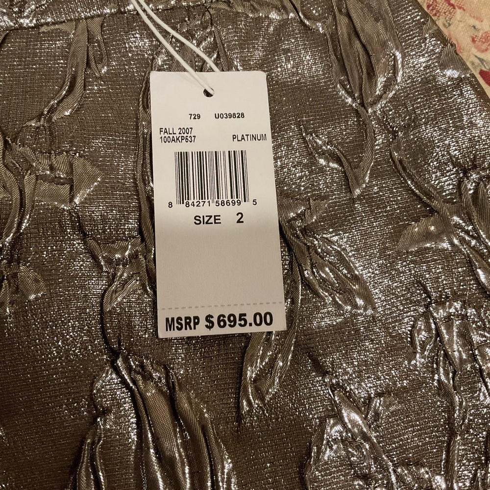 ❤️ MSRP 695.! Michael Kors Platinum skirt BEAUTIFUL 😍 - Picture 4 of 10